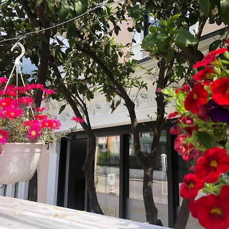 SR99 Hotel Tirana Buitenkant foto